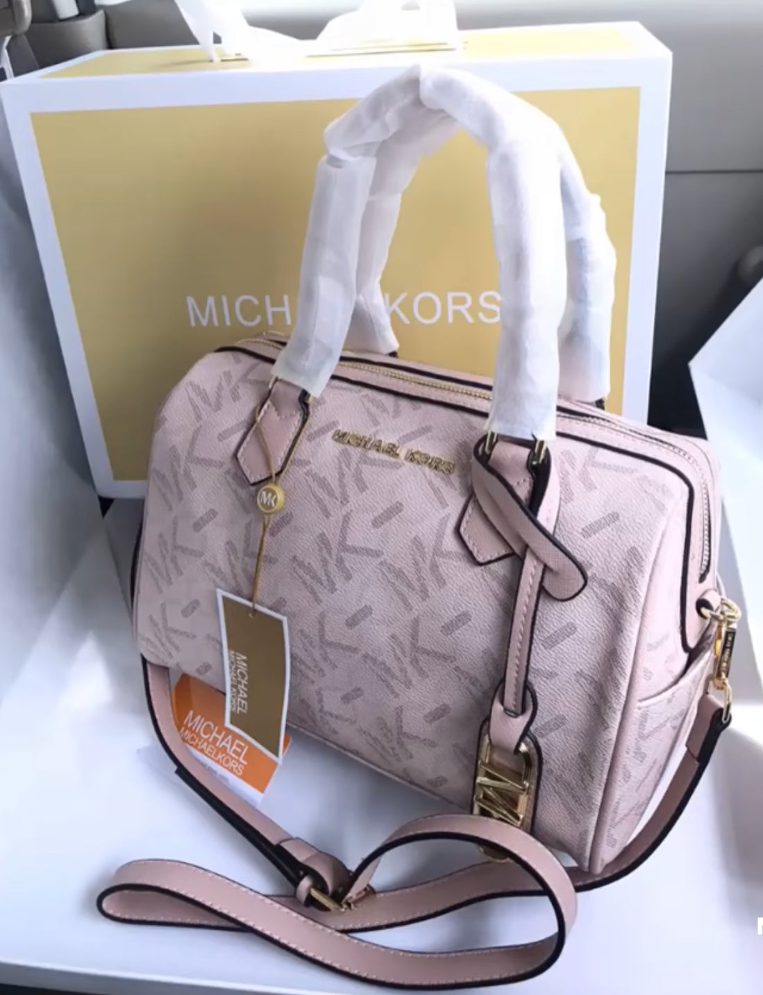 Michael kors Duffle Bag with Brand Box