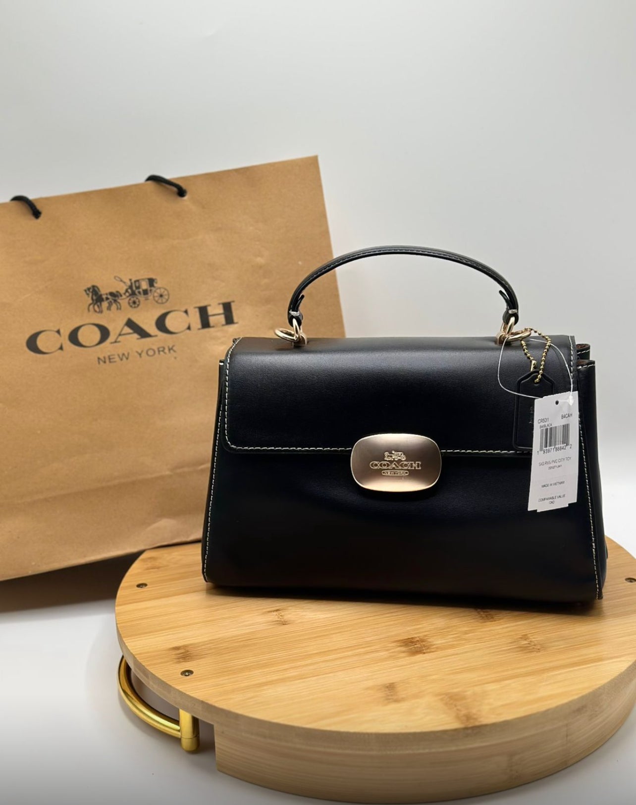 Coach Eliza handbag with Brand Box-same as original