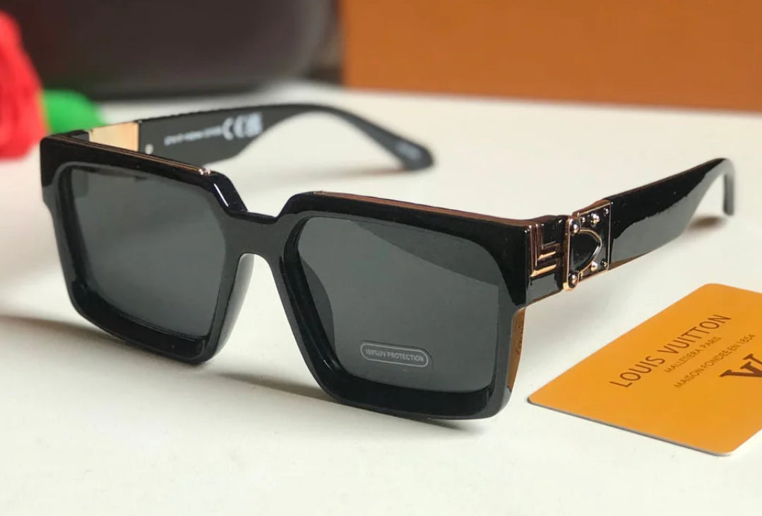 LV Sunglasses with Brand Box