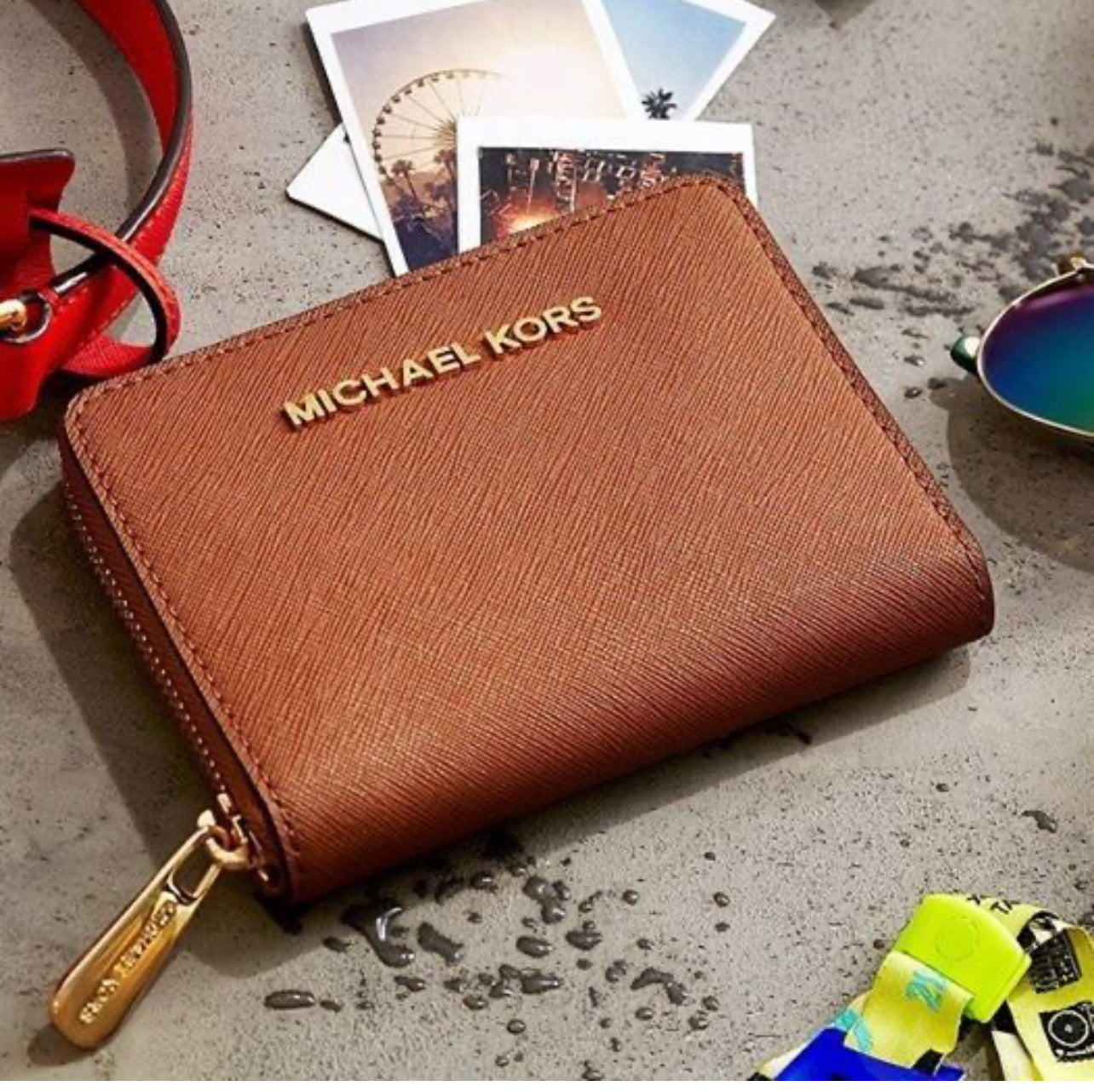 Michael kors wallet with Brand
