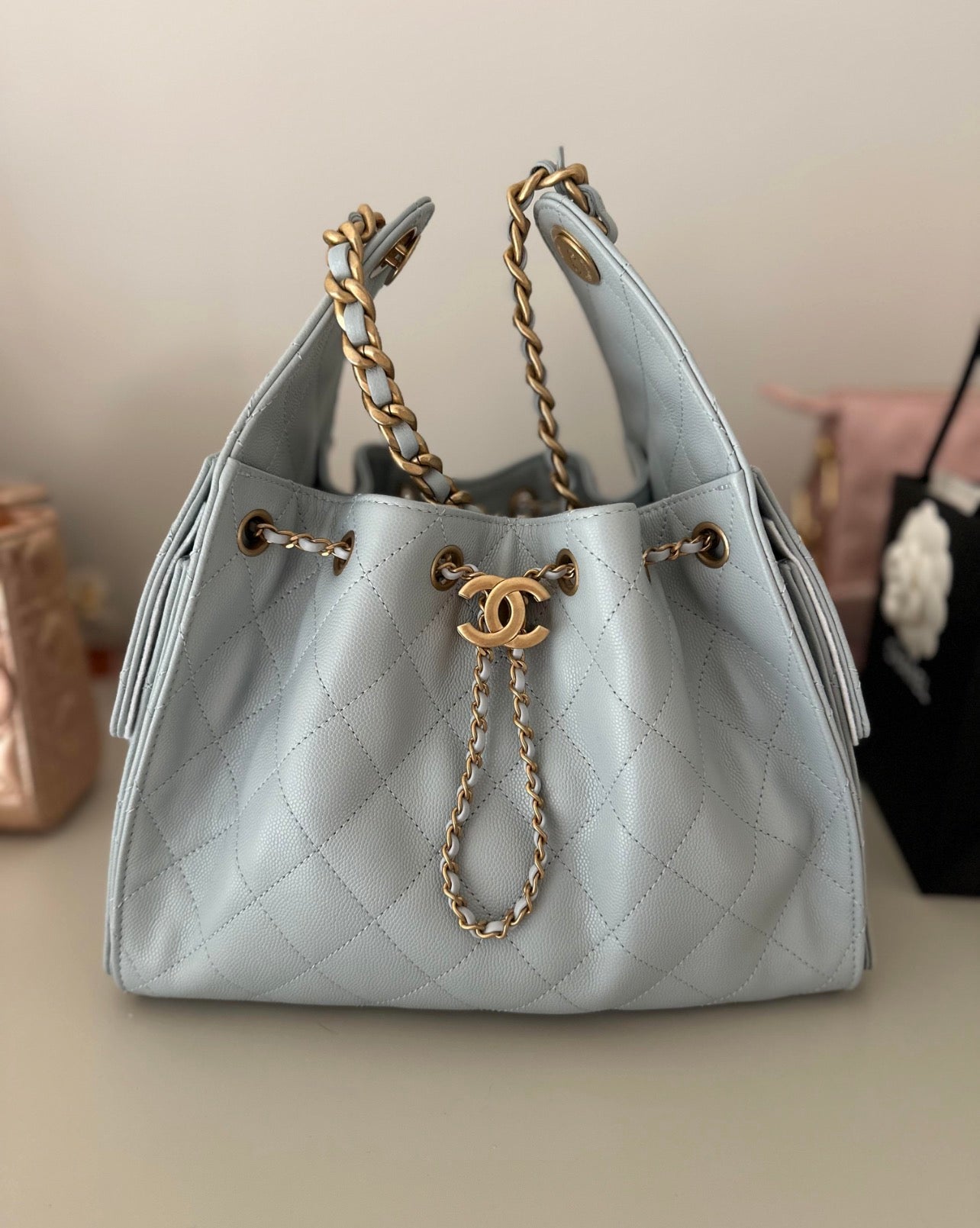 CHANEL 25 Hobo Small with Complete Packaging