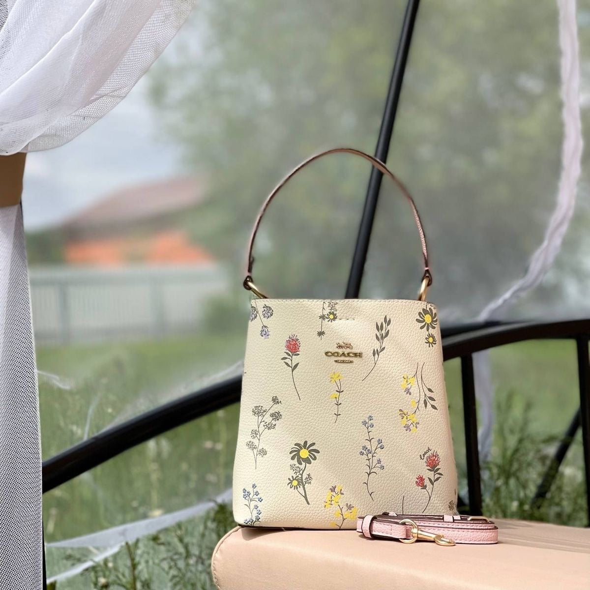 Coach Town Bucket Bag with Brand Box- same as original