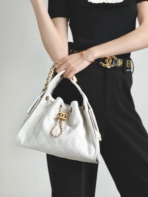 𝐈𝐌𝐏𝐎𝐑𝐓𝐄𝐃 𝐁𝐀𝐆𝐒