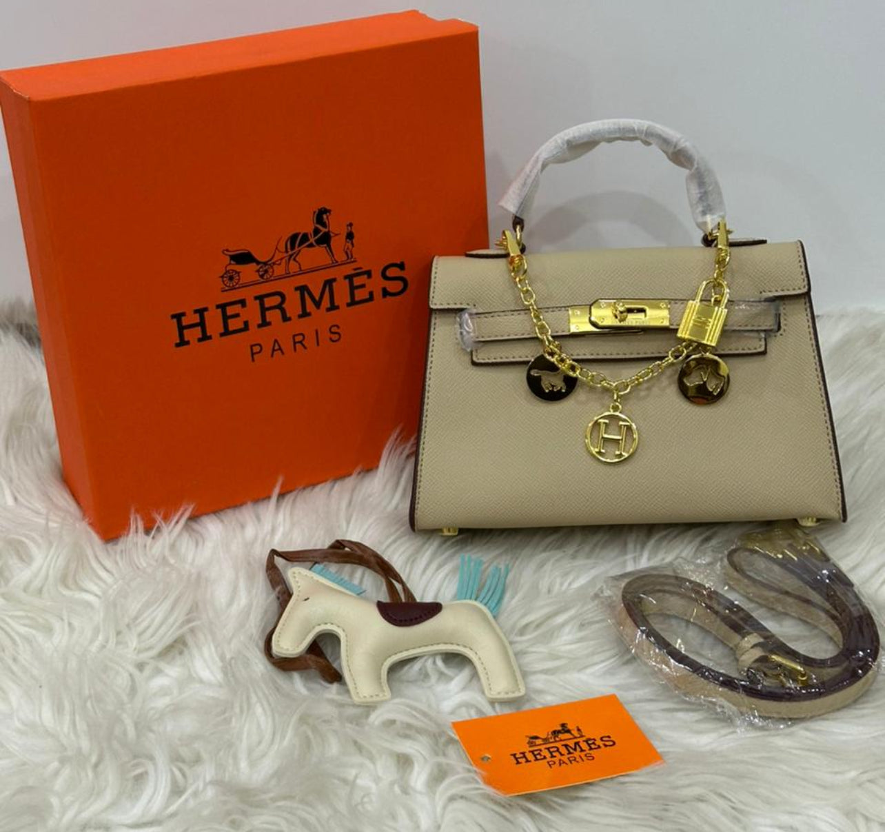 Hermes Kelly with Brand Box