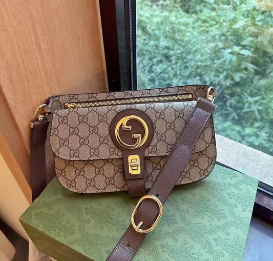 GUCCI Crossboday Bag with Brand Box