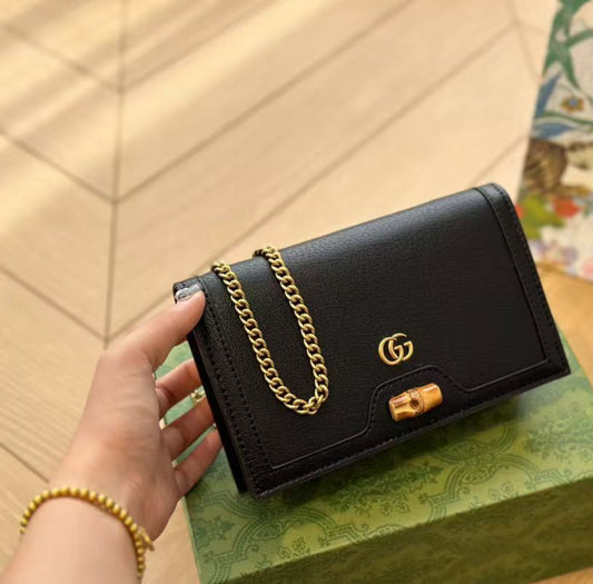 GUCCI Diana with Brand Box