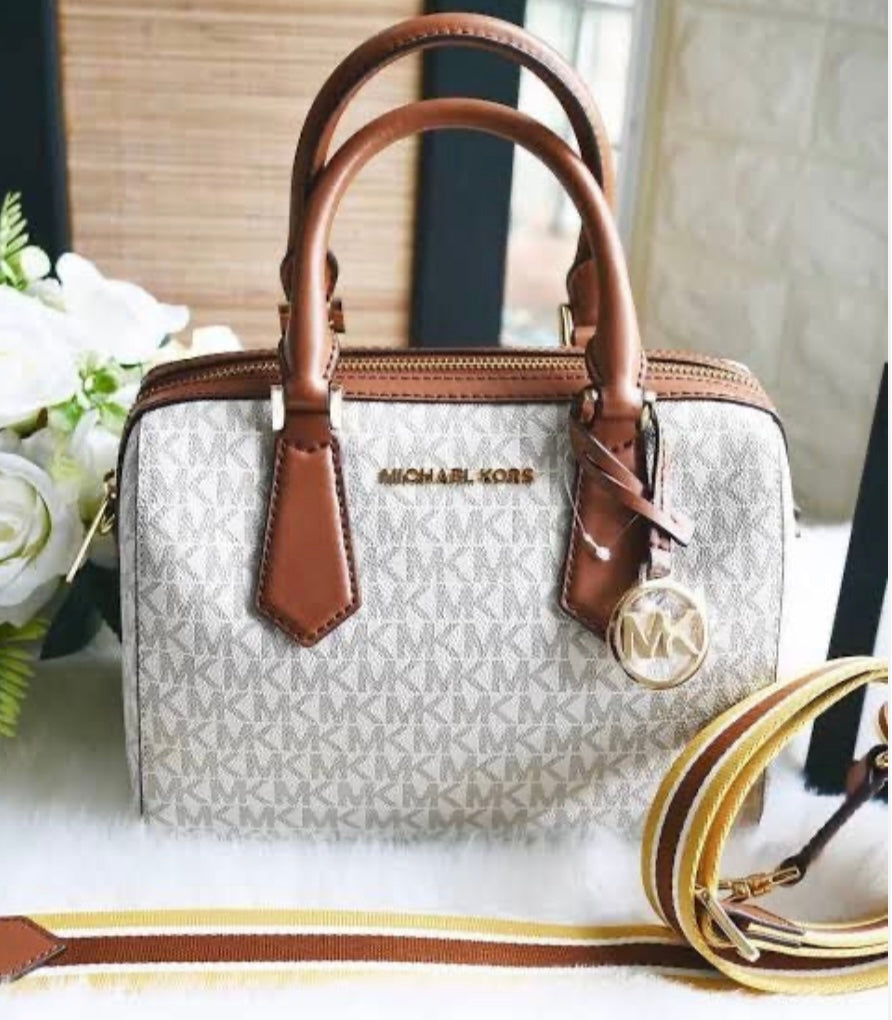 Michael kors Boston sling Bag