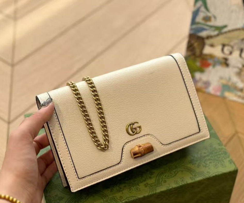 GUCCI Diana with Brand Box
