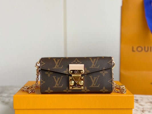 LV Bitsy mini Pouch with Brand Box