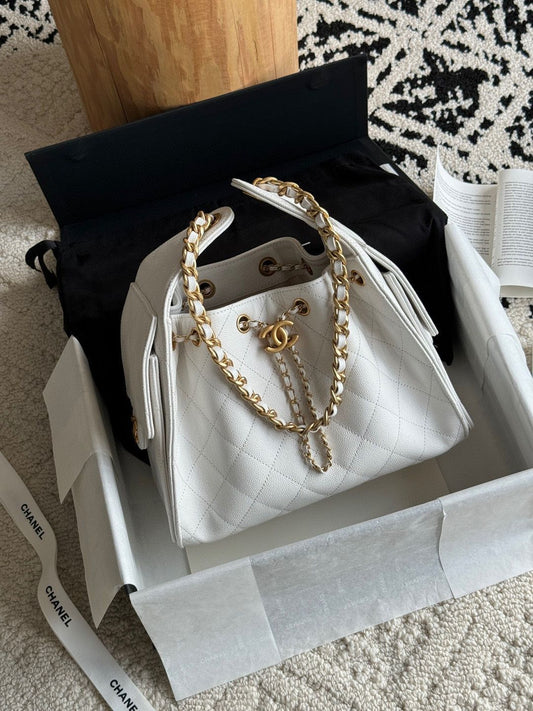 CHANEL 25 Hobo with Complete Packaging